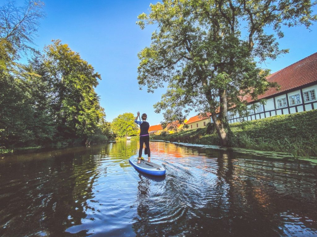 Passeio de SUP em Portugal stand up paddle norte portugal, tour sup rio natureza, paddle boarding norte portugal